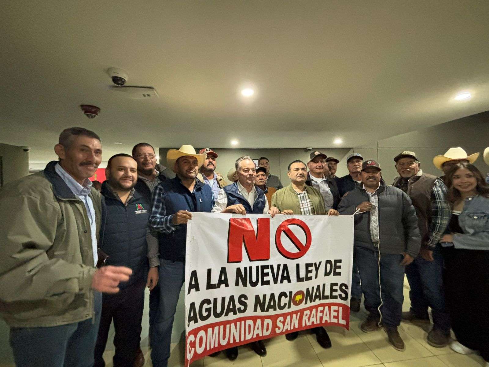 Acuerdan en mesa de diálogo votar en contra de la ley de Aguas