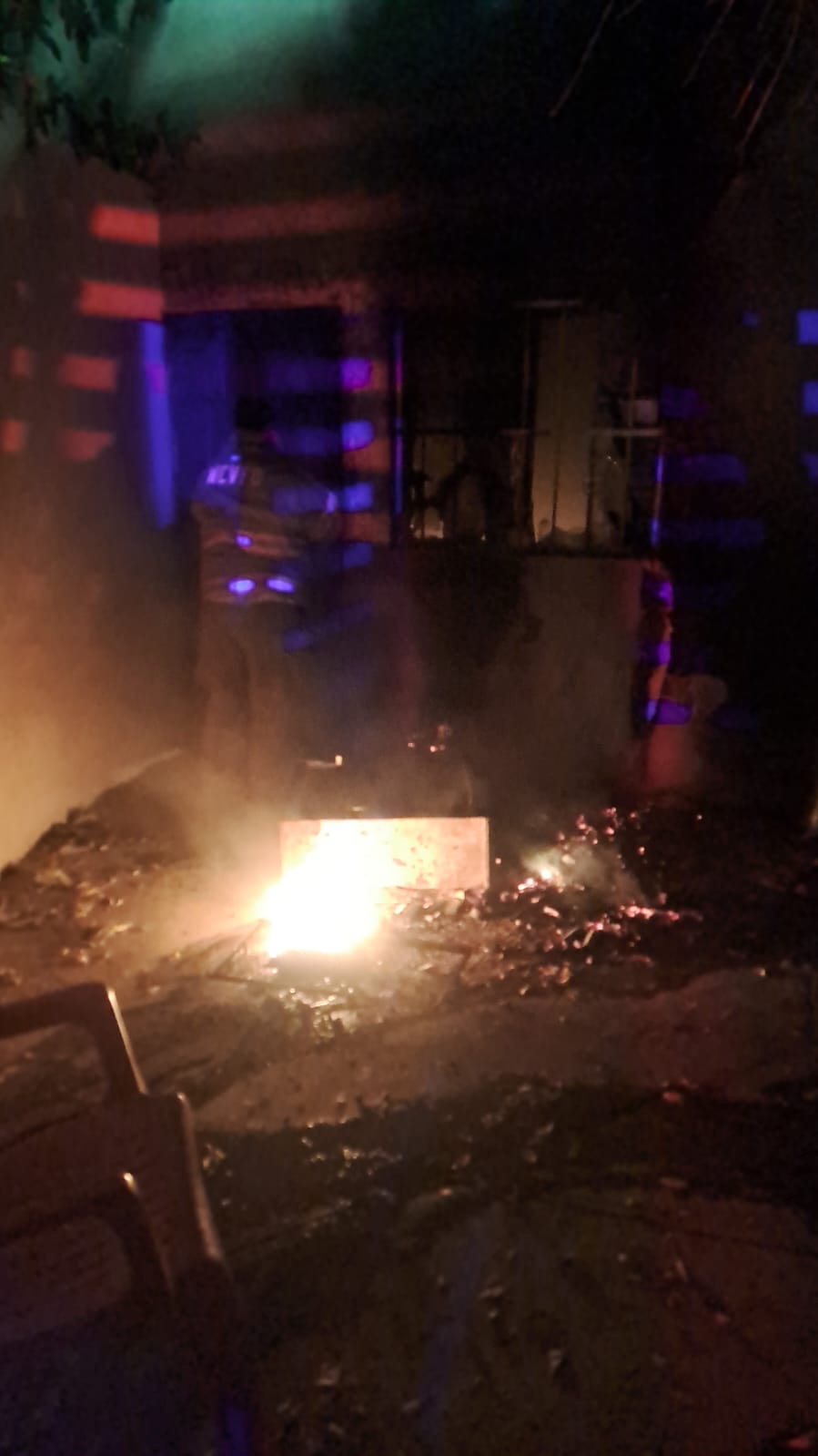 Salvan Bomberos a dos mujeres de morir quemadas en Los Cipreses