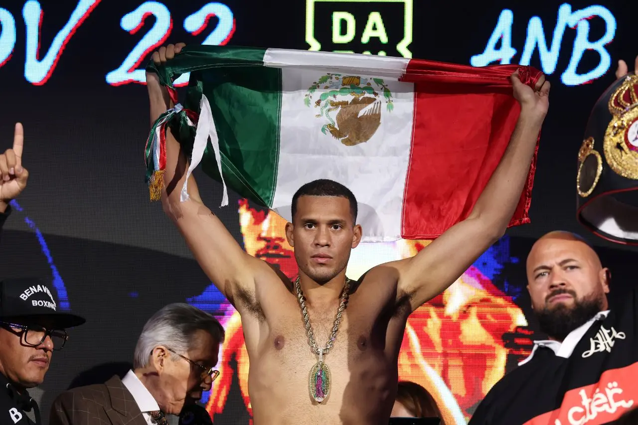 David Benavidez gana, sigue invcito y anuncia su próxima pelea