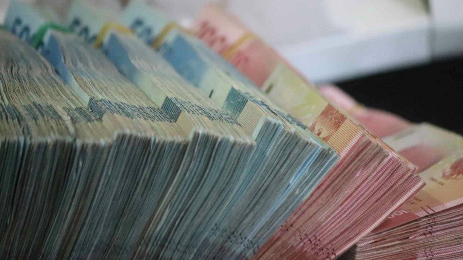 México identifica y bloquea a 10 personas y 9 empresas que estarían en red de narcotráfico