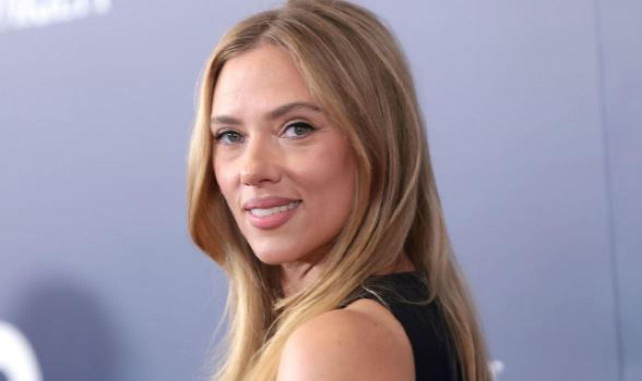 Podría Scarlett Johansson unirse a la secuela de la película de Batman