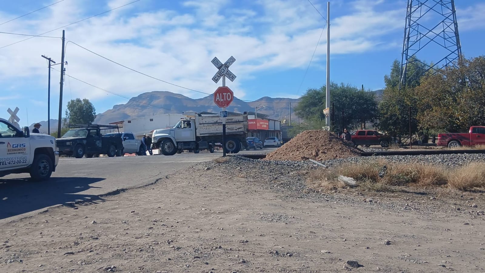 Inician bloqueos en vías férreas de Estación Consuelo; productores cumplen advertencias ante falta de acuerdos