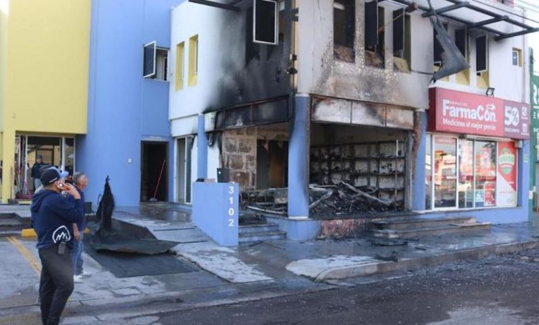 Hombres armados incendian jardín de niños en Culiacán