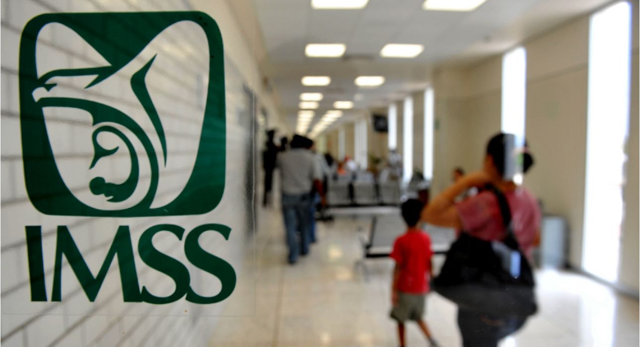 El IMSS llama a la población pensionada y jubilada a informarse sobre modernización de trámites por vías oficiales