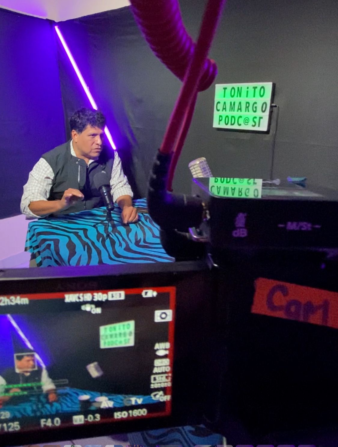 El cineasta camarguense Iván Eduardo López Campos visitó Delicias