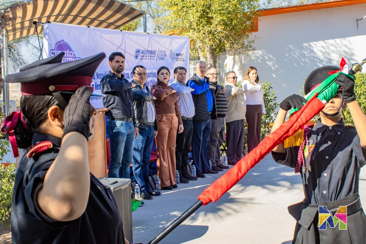 Reciben Telebachilleratos de Meoqui equipamiento por parte de Gobierno del Estado