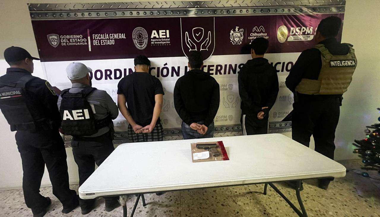 Detienen a tres menores por robo de vehículos en el Centro