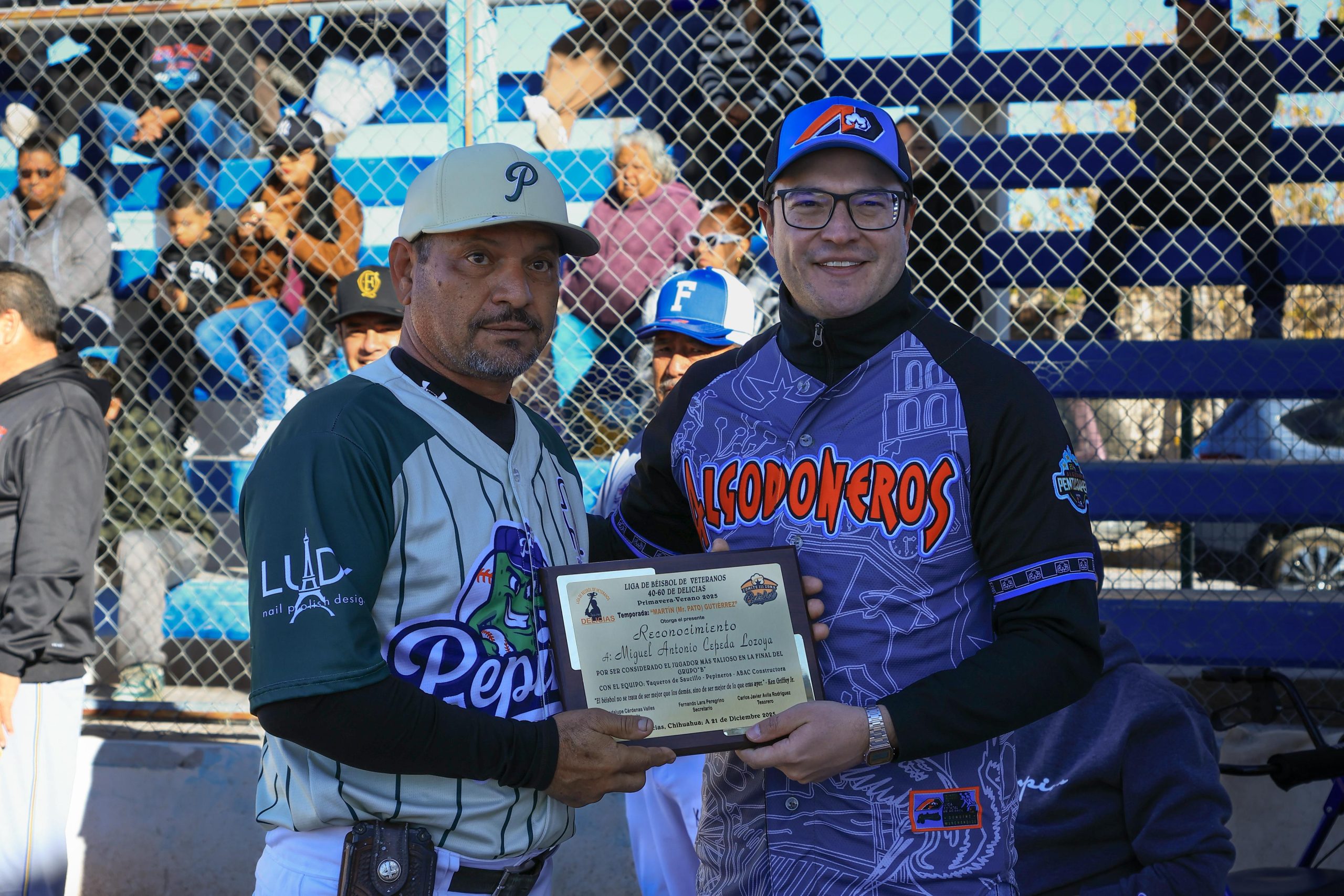 Regidor Mario Mata inaugura y apoya a la Liga de Veteranos 40-60 de Delicias