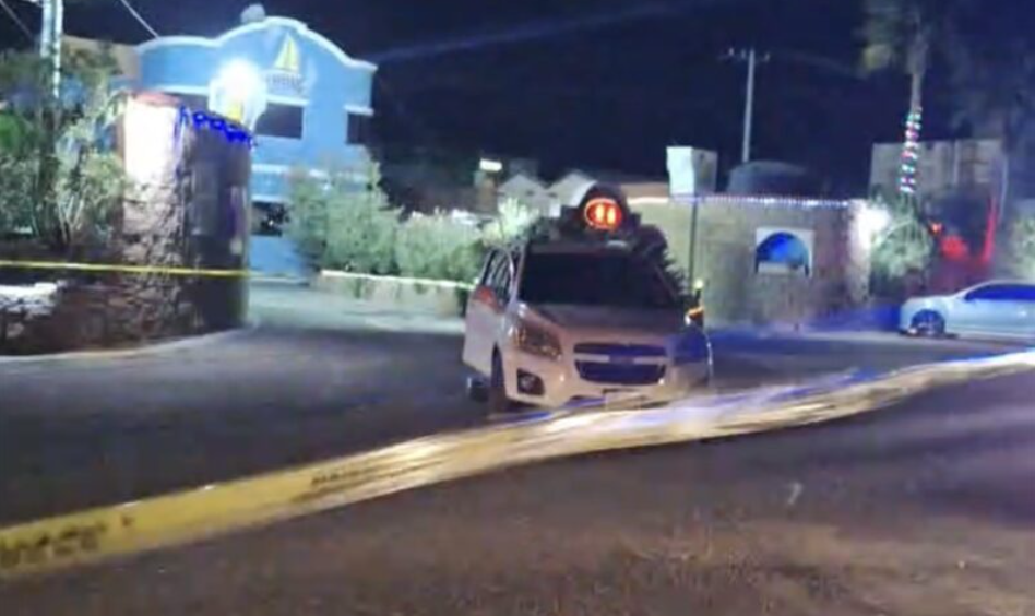 Identifican a hombre hallado muerto en su vehículo afuera del motel Grove; paro cardiaco la causa