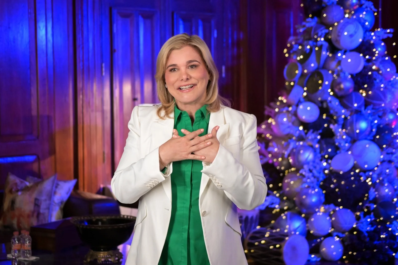 Maru Campos convoca a chihuahuenses a mantener viva la esperanza y el amor fraternal en esta Navidad