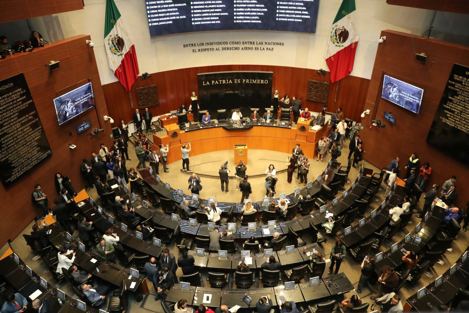 Consuman senadores golpe al campo: aprueban la Ley de Aguas Nacionales