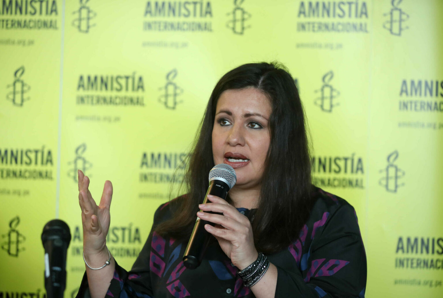 Amnistía Internacional califica de “temeraria” y “cruel” retiro de EE.UU. de 66 organizaciones internacionales