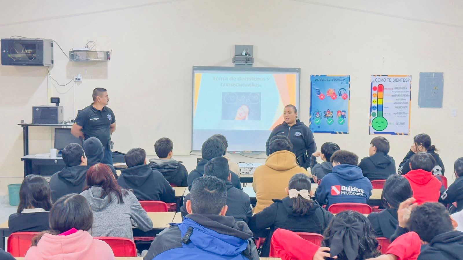 Imparte Seguridad Pública pláticas preventivas a estudiantes de secundaria 3014