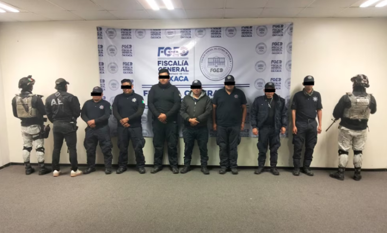 Fiscalía de Oaxaca confirma detención de siete policías presuntamente involucrados en homicidio de un niño de 10 años