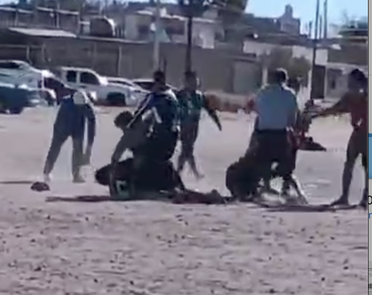 Cascarita sangrienta: se arma riña campal en campos de fútbol de Delicias