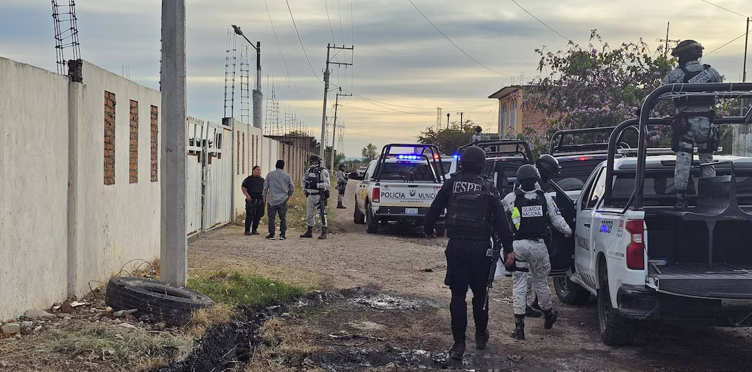 Ataque armado en un campo de futbol deja 11 muertos