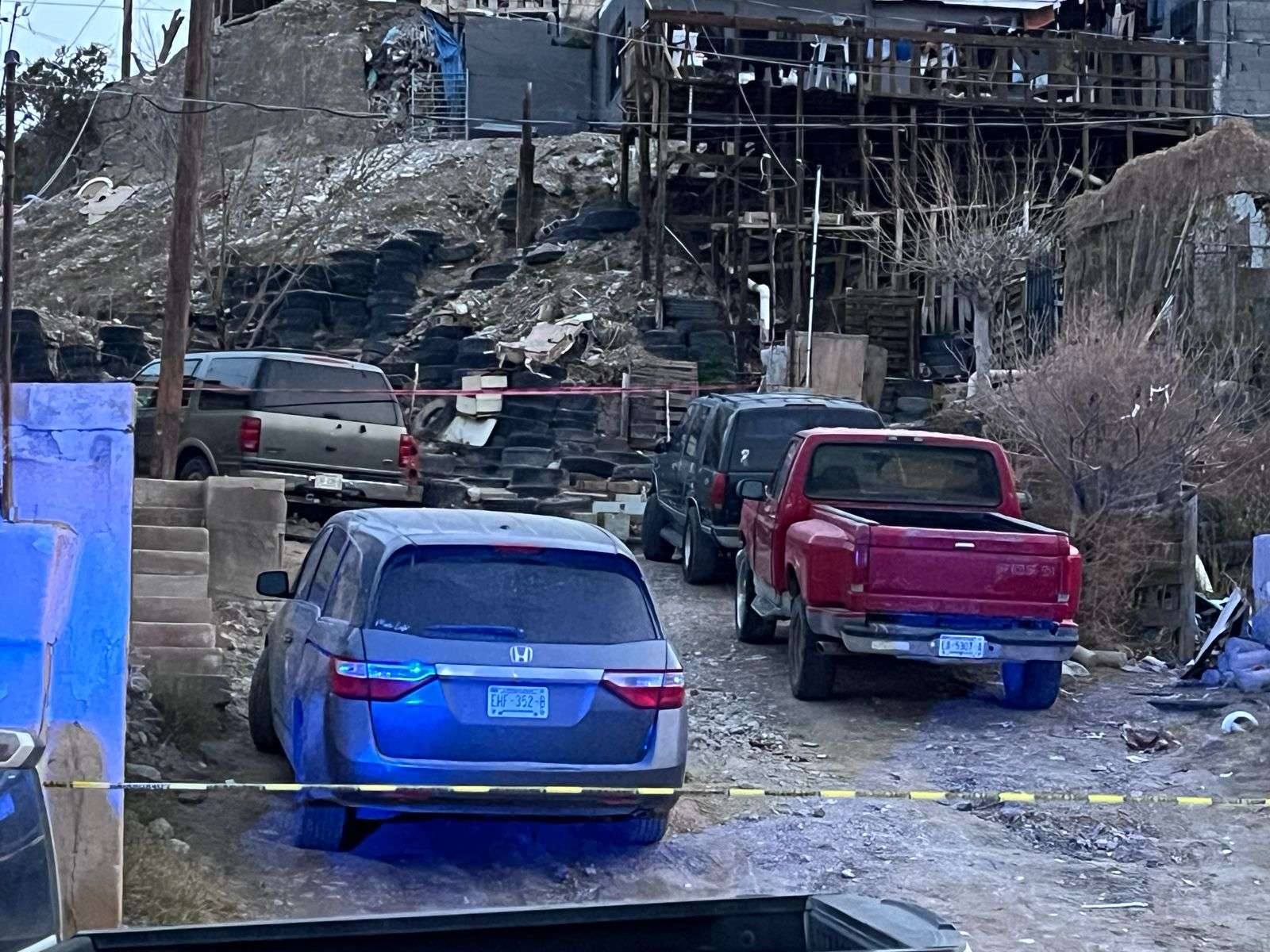 Tragedia: Encuentran muertos a padre e hijo en su vivienda