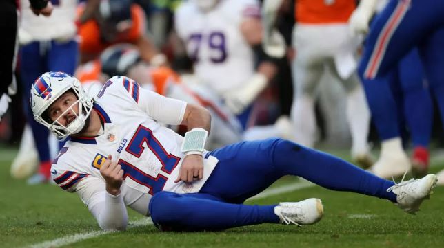Broncos eliminan a Bills en la prórroga en una noche aciaga de Allen