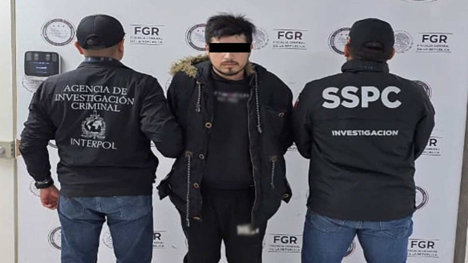Detienen a Alejandro “N”, uno de los 10 fugitivos más buscados por el FBI