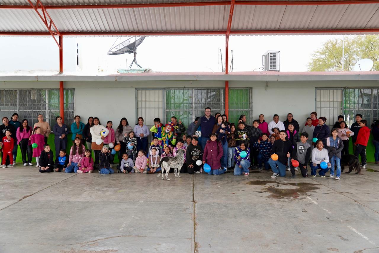 Regidor Mario Mata retoma actividades sociales en El Alamito