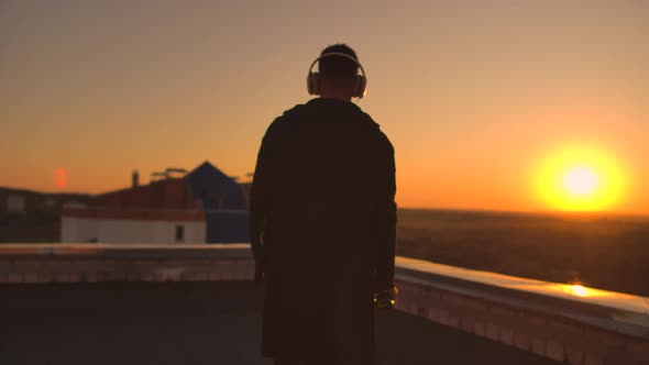 Beneficios de caminar 10 minutos al día cuando sientes la mente saturada