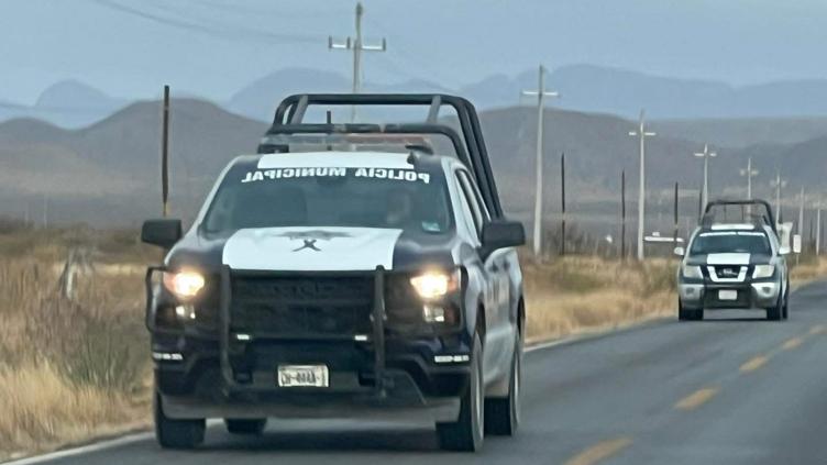 Encuentran dos cuerpos ejecutados y «encintados» en la carretera