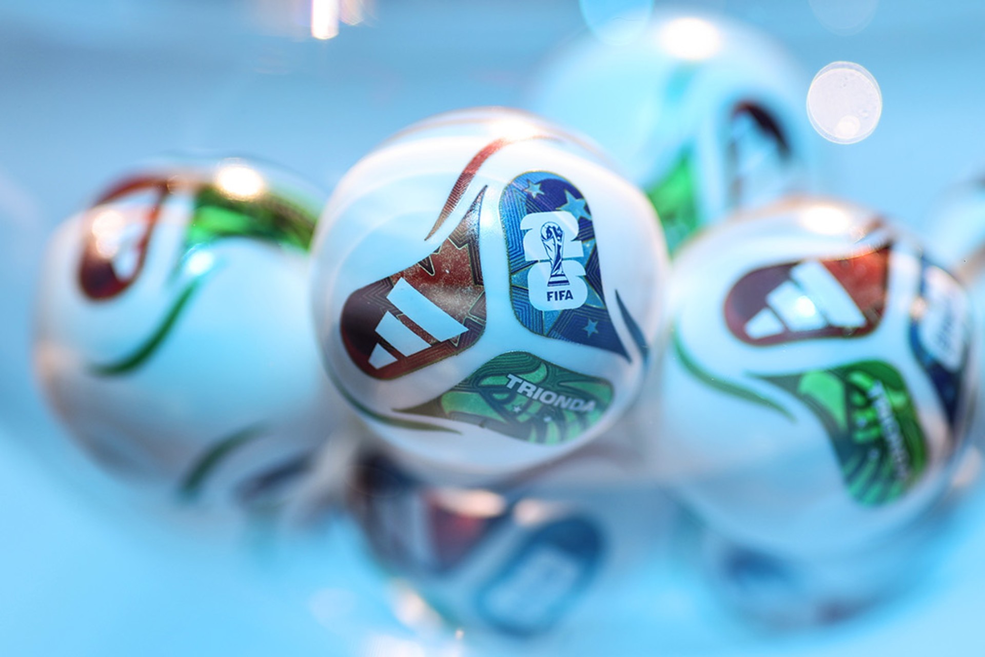 Proponen acuñación de tres monedas conmemorativas por el Mundial 2026