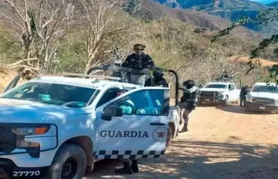 ???? ¡MACABRO HALLAZGO EN LA BRECHA! ???? Localizan a dos hombres ejecutados a balazos cerca de la carretera.
