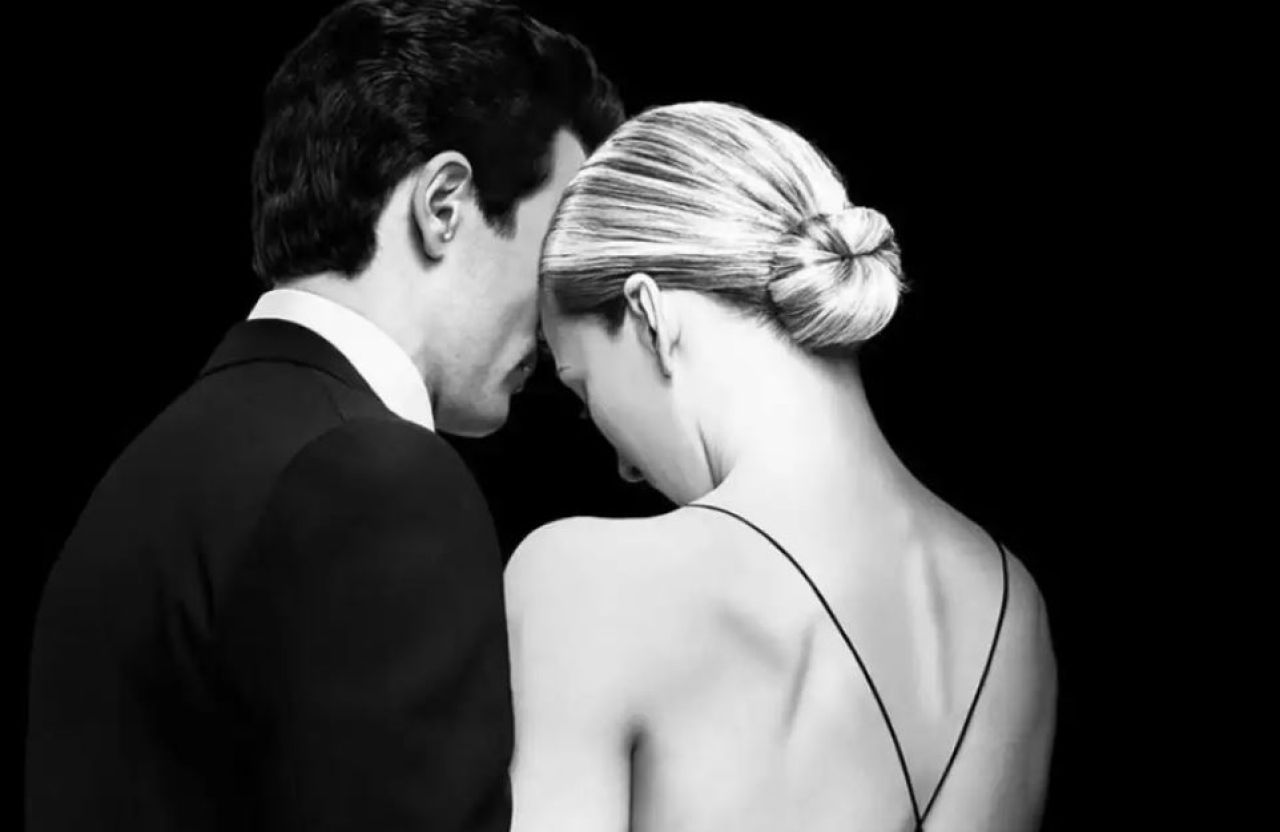 Estrena Disney+ la serie biográfica sobre John F. Kennedy Jr. y Carolyn Bessette