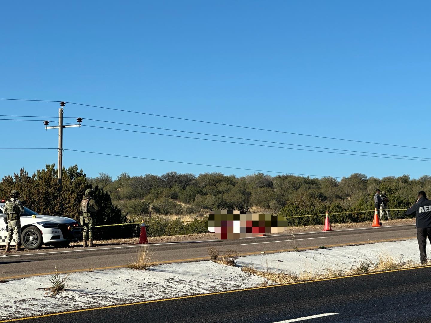 ¡MACABRO HALLAZGO EN LA CARRETERA! ???? Abandonan tres cuerpos envueltos en cobijas y cinta canela