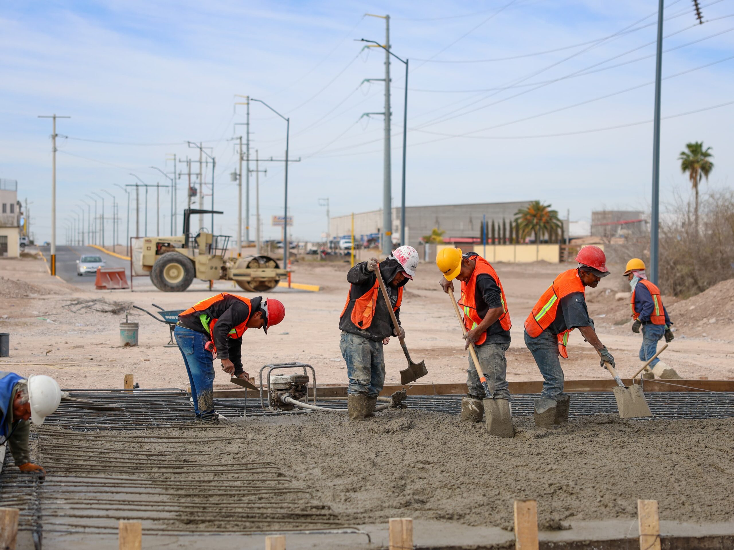 Concluyen colado de losa en puente de la prolongación Fernando Baeza
