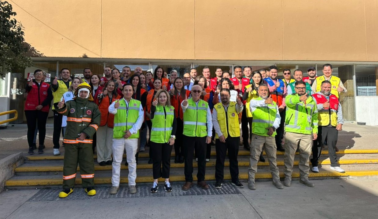 Entrega IMSS Chihuahua equipos personales a brigadistas de Protección Civil