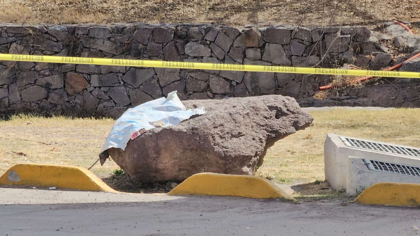 Dejan narcomensaje en Parque