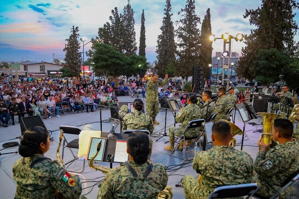 ???? ¡EVENTO GRATUITO EN DELICIAS! ???? Disfruta hoy del concierto de la Banda de la XI Región Militar. ????✨