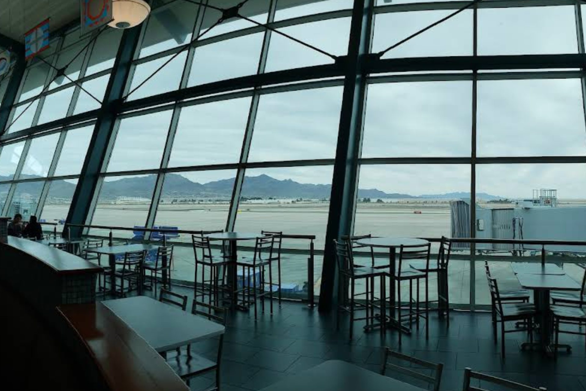 Aviación Federal de EE.UU. suspende todos los vuelos en el Aeropuerto de El Paso durante 10 días