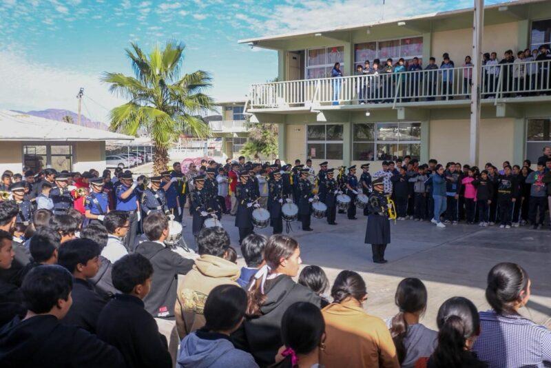 Entrega municipio de Delicias apoyo a Secundaria 96
