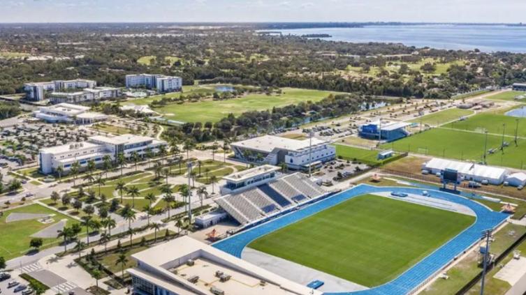 Capos inscribieron en escuela más exclusiva a sus hijos: EEUU