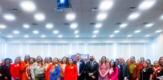 Gobierno de Meoqui firma compromiso para prevenir la violencia política contra las mujeres