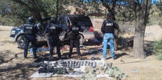 ¡Arsenal de guerra en la sierra! Cae presunto generador de violencia con Barrett .50, droga y vehículos