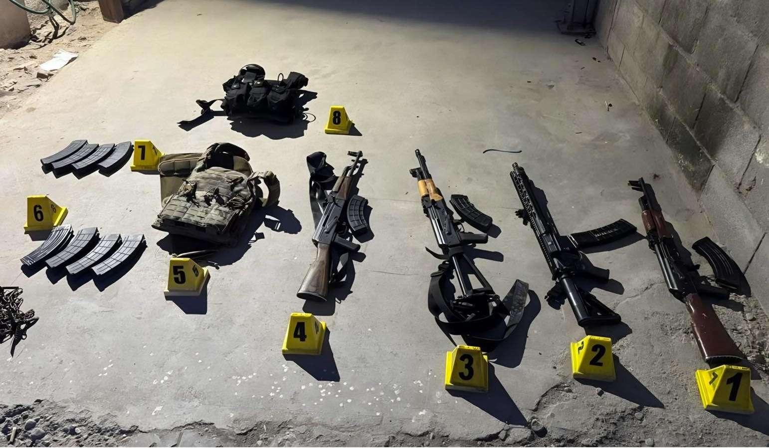 Persución y balacera!! Atrapa la policía a cuatro sujetos armados