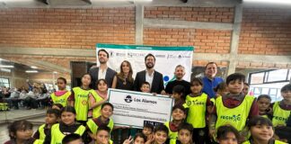 Se realiza entrega simbólica de donativo para fortalecer el Programa ADN