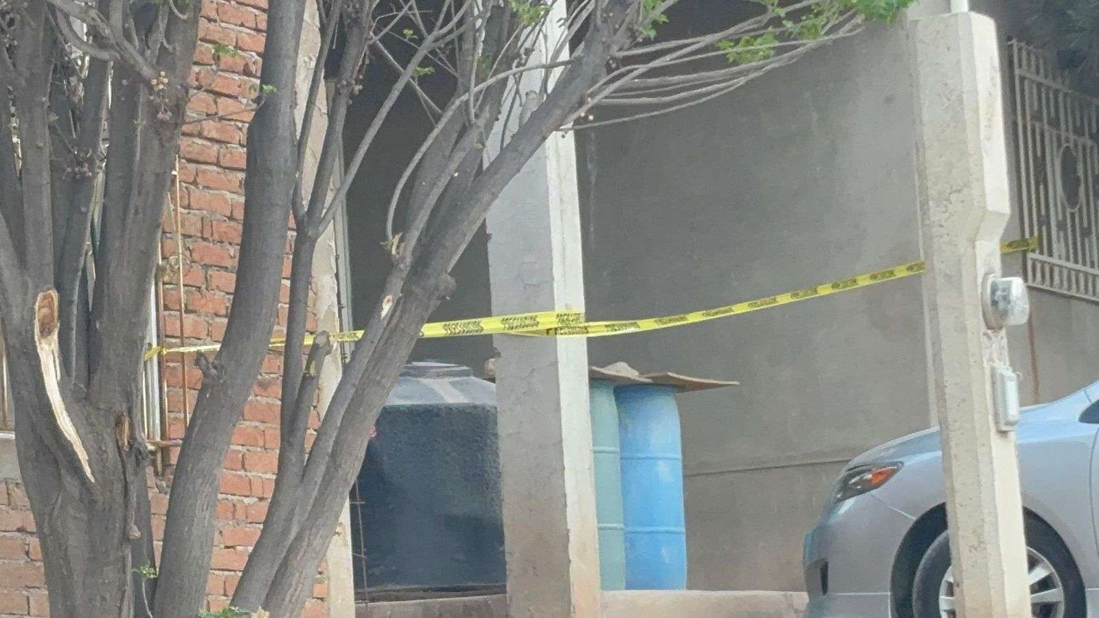 Localizan a hombre de 32 años sin vida en vivienda