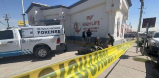 FUERTE MOVILIZACIÓN: Lamentable hallazgo afuera de conocida tienda de conveniencia