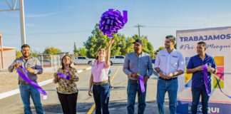 Entregan Miriam Soto, comité pro obras y vecinos pavimentación de calles en Potrero del Llano