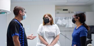 MediChihuahua alcanza cifra récord de afiliados; revelan lista de servicios y requisitos para 2026