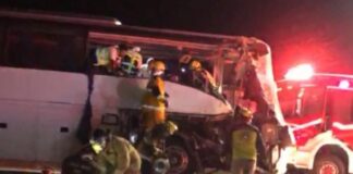 TRAGEDIA EN LA CARRETERA: Autobús de pasajeros choca contra tráiler y deja saldo de dos muertos y múltiples heridos